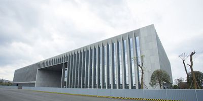 重慶眾泰汽車(chē)有限公司辦公樓